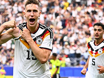 Videoschiri sorgt bei WM mit umstrittener Geste f&uuml;r Aufsehen