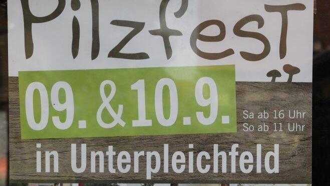 Einmal jährlich gibt es in Unterpleichfeld das große Pilzfest im Hof der Familie Wild. Foto: Barbara Herbst