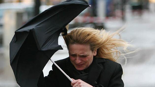 Symbolbild: Boris Roessler dpa/lhe