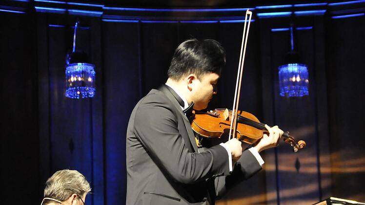 Faschingskonzert der Staatsbadphilharmonie Bad Kissingen. Foto: Peter Klopf