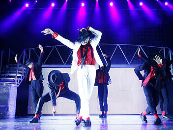 Bei der Show Thriller Live könnte man meinen, der echte King of Pop steht auf der Bühne.