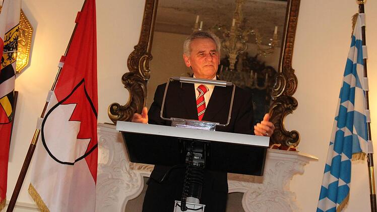 Oswald Marr bedankte sich für die gute Zusammenarbeit bei seinen Weggefährten. Foto: Lisa Kieslinger