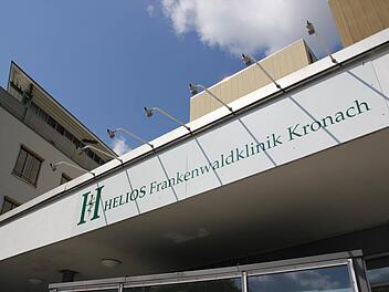 Die Politiker im Landkreis Kronach sehen den erneuten Wechsel in der Geschäftsführung der Helios-Frankenwaldklinik mit großer Skepsis. Foto: Marco Meißner