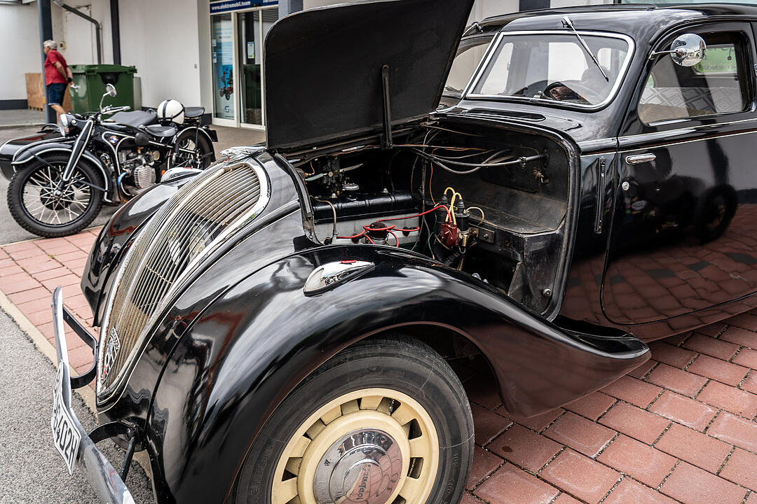 Einzigartige, historische Automobile aus der Vorkriegszeit konnten bewundert werden!