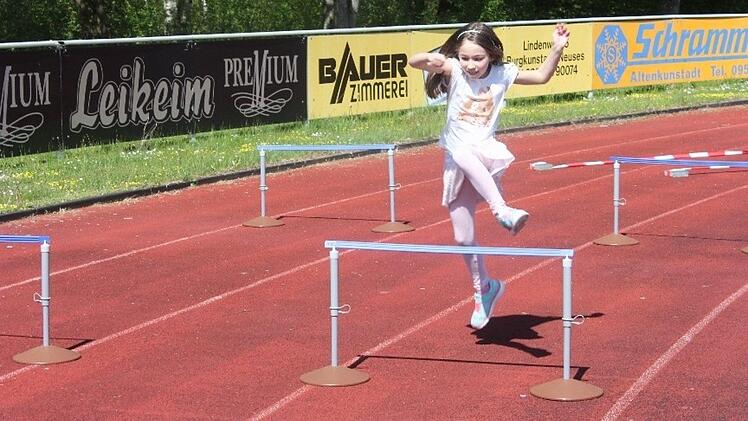 Wer ist am schnellsten im Laufparcours?