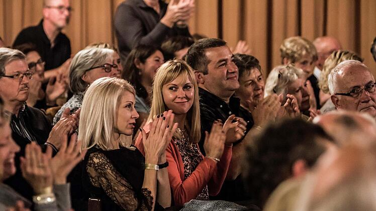 Applaus: Der finnische Pianist begeisterte als Stargast das Publikum bei der Coburger Jazznacht.Foto: Jochen Berger