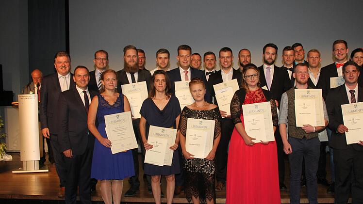 Insgesamt 21 Fleischtechniker haben an der Technikerschule in Kulmbach die Ausbildung gemacht.Sonny Adam