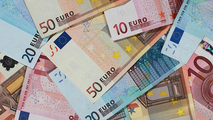 Im Mühlhausener Gemeinderat ging es ums Geld. Foto: Jens Wolf, dpa