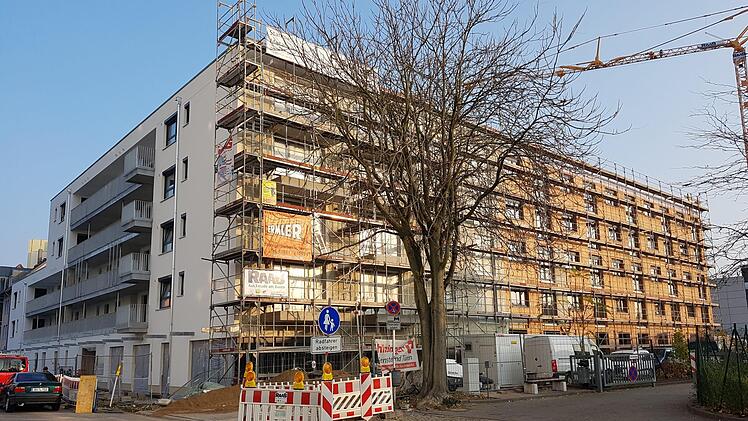 Raab baut nicht nur Wohnhäuser, sondern vermarktet sie wie hier in Bamberg zum Teil auch. Foto: Tobias Kindermann