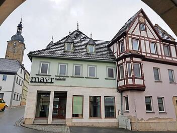 Für rund 1,4 Millionen Euro soll die Xavr-Mayr-Galerie in Ebern saniert werden. Auch das Nebengebäude mit Erker gehört dazu .Fotos: Eckehard Kiesewetter