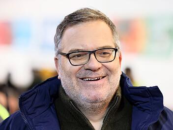 Nachfolger bekannt: Dieser Star löst Elton bei "Wer weiß denn sowas" ab
