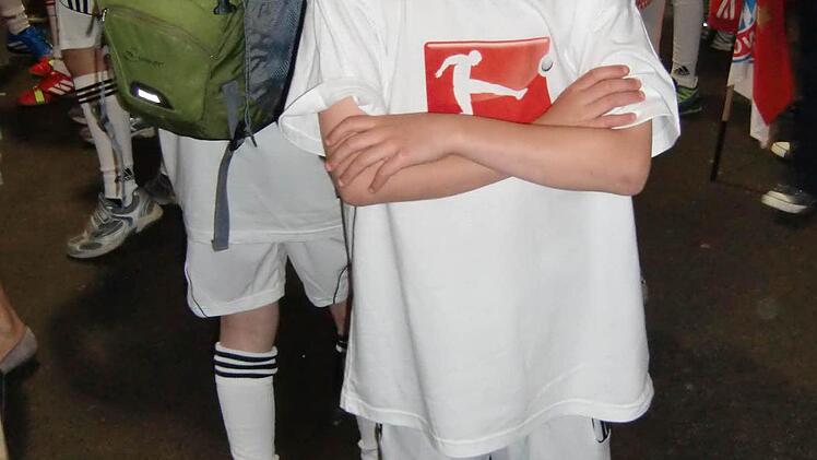 Luca im DFB-Trikots.
