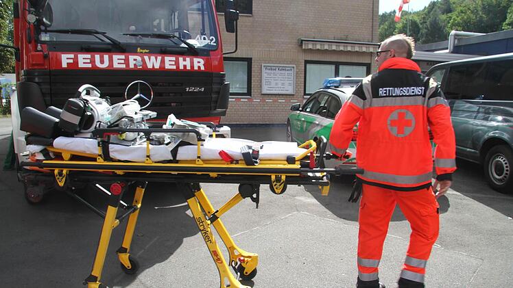 Zahlreiche Mitglieder von Feuerwehr und BRK wurden alarmiert.