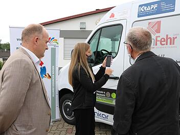 In Burkardroth ist es seit vergangenem Donnerstag möglich, einen Neunsitzer zu mieten. Foto: Laura Hundhammer