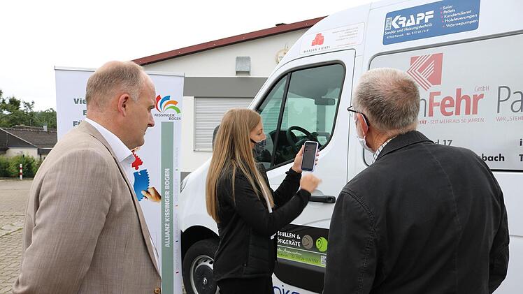 In Burkardroth ist es seit vergangenem Donnerstag möglich, einen Neunsitzer zu mieten. Foto: Laura Hundhammer