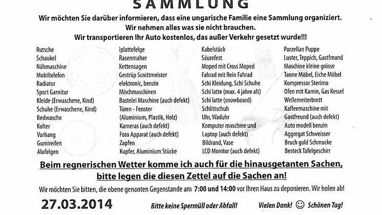 Auf Zetteln wie diesem informiert die ungarische Familie über ihre Sammlungen.