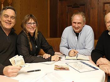 Horst Franke, Annette Dokoupil-Gutensohn, Roland Lindacher und Ernst Strian (v. l.) führen die Geschicke des neu ins Leben gerufenen Vereins.  Foto: Franz Galster