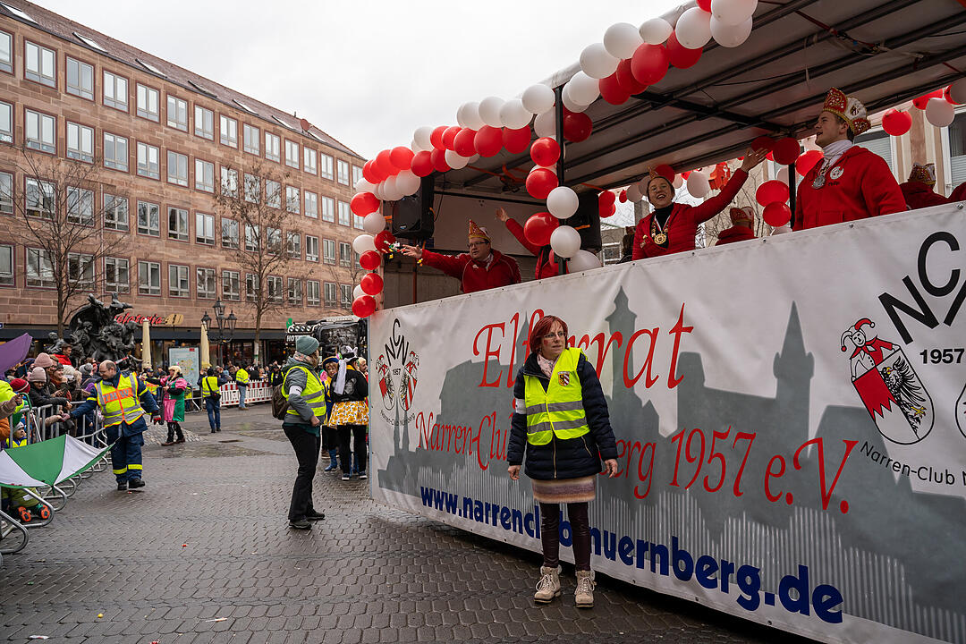 Der traditionelle Umzug zog ca. 70.000 Faschingsfreunde an.