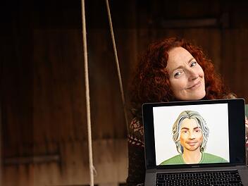 F&uuml;r Renate ist ihr Avatar "Dan" ein echter Alltagsbegleiter geworden.