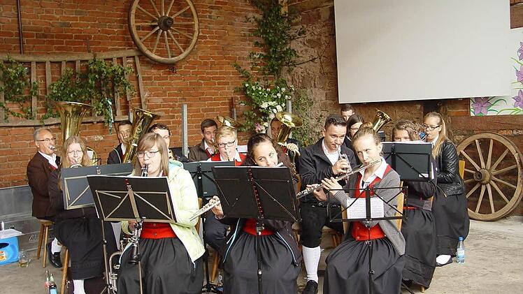 Musikalische Unterhaltung zum Mittagessen. Foto: Brigitta Kempe-Wolf