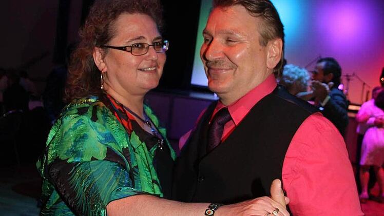 Glückliche Gesichter gab es auch bei den Eltern beim MGF-Abiball. Foto: Sonja Adam