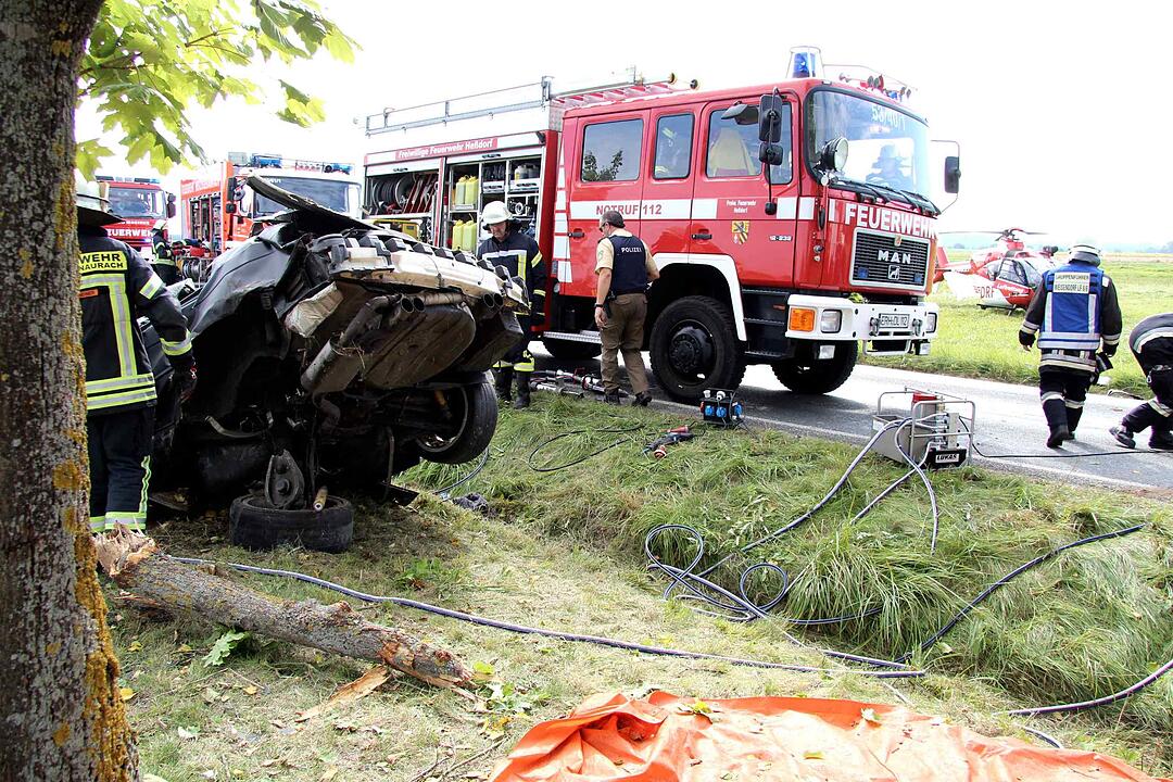 Autofahrer stirbt bei Unfall bei Hannberg