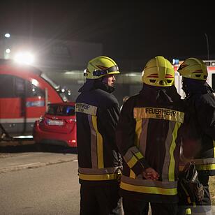 Kreis Roth: Auto kollidiert mit Regionalzug