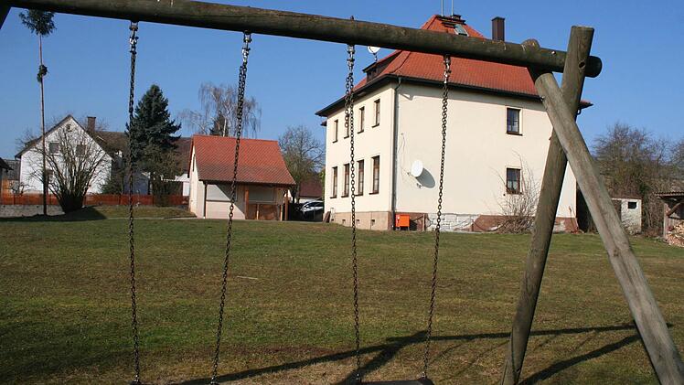 Der Garten hinter der ehemaligen Schule von Eckersbach soll neu gestaltet werden. Foto: Archiv/Seeger