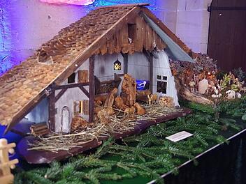 Wie unterschiedlich Krippen aussehen k&ouml;nnen, wurde auf der Krippenausstellung in der St.-Anna-Kapelle einmal mehr deutlich. Foto: Heike Sch&uuml;lein