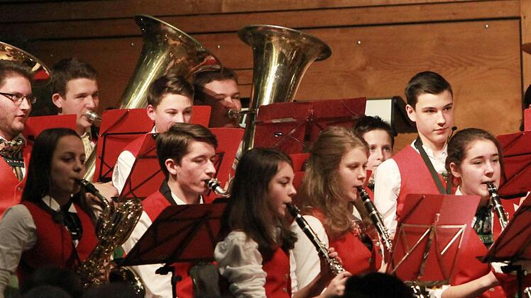 Impressionen vom Konzert des Jugendorchesters und des Musikvereins Rödental in der Franz-Goebel-Halle.Foto: Jochen Berger