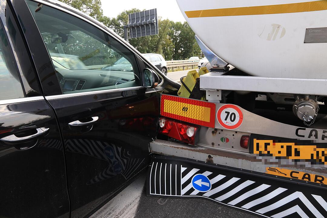 Unfall auf A73 legt den Verkehr um Forchheim lahm