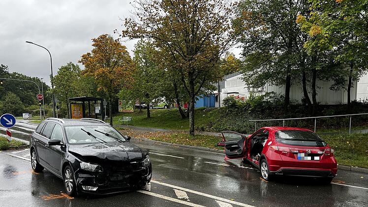Mehrere Verletzte nach Frontalzusammenstoß