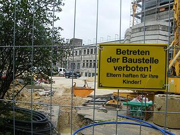 Die Generalsanierung  der Grund- und Mittelschule läuft. Foto: Gernot Wildt
