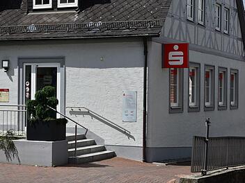 Die Sparkassenfiliale in Hiltpoltstein Foto : Petra Malbrich
