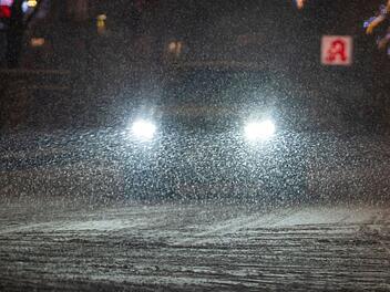 Mann verliert Kontrolle &uuml;ber Jaguar: Verkehrsunfall auf A73 bei Strullendorf