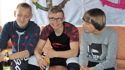 Endlich können die Jugendlichen aus Gräfenberg wieder auf dem Jugendtreff-Sofa Platz nehmen.