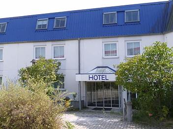 Das Hotel der ehemaligen Autobahngalerie. Foto: Archiv/WernerReißaus