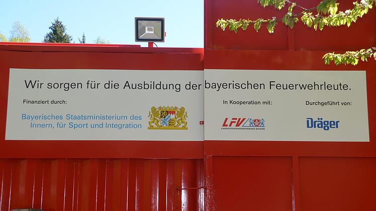 Der feststoffbefeuerte Brandübungscontainer soll noch mindestens bis 2021 in Betrieb sein. Jährlich können darin 1664 Atemschutzgeräteträger geschult werden. Peter Rauch