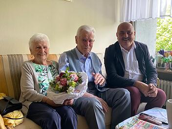 65 Jahre Ehegl&uuml;ck: Eiserne Hochzeit in Stein