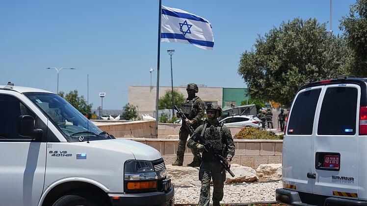 Toter und Verletzte bei mutma&szlig;lichem Anschlag in Israel