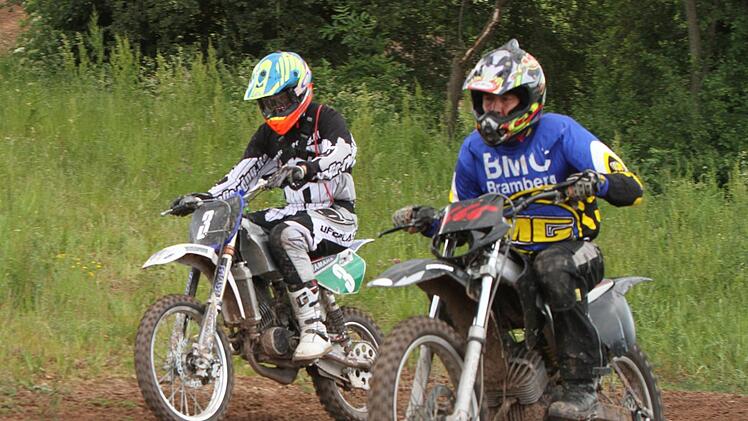 Duell zwischen "Schlammschlucker (links) und "Flying Hercules (rechts)