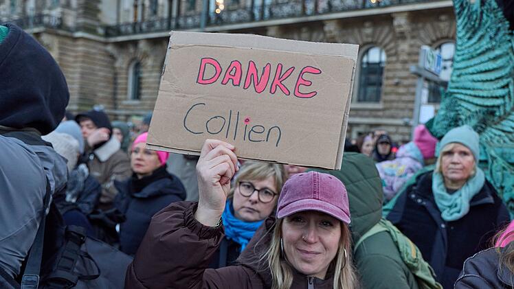 Demonstration gegen sexualisierte Gewalt gegen Frauen