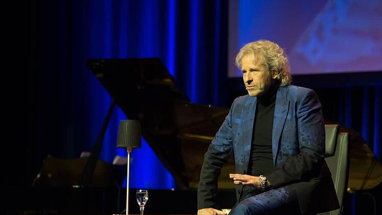 Er genießt den Applaus, "weil's von Herzen kommt". Foto: Barbara Herbst