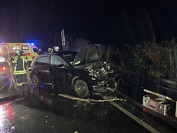 F&uuml;nf Verletzte bei Verkehrsunfall