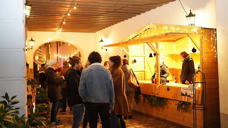 Würzburg: Don Bosco lädt zu „Adventsmärktle“ am Schottenanger ein - mit Livemusik und Co.