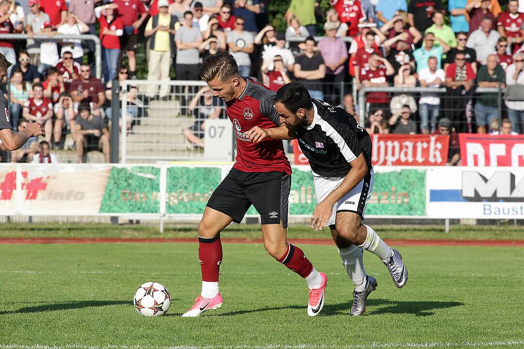 1. FC Nürnberg gewinnt im Test beim FC Eintracht Bamberg