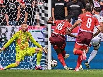Duah trifft bei EM für die Schweiz - Ex-FCN-Profi wechselt nicht nach Athen