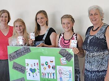 KJR-Gesch&auml;ftsf&uuml;hrerin Ursula Albuschkat, Lena Freund, Svenja L&auml;mmlein, Lilli B&ouml;hm und die stellvertretende Vorstandsvorsitzende Monika Martin( v. l.)  Foto: KJR