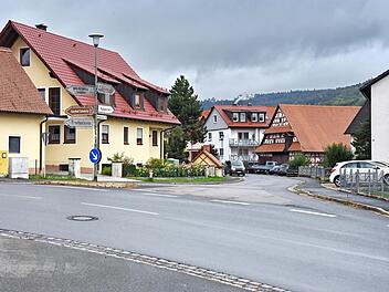 Die Weißenbacher Straße in Weilersbach wird mit Kosten von 1,3 Millionen Euro saniert.