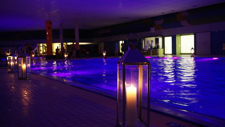 Baden bei Kerzenschein und stimmungsvoller Atmosphäre